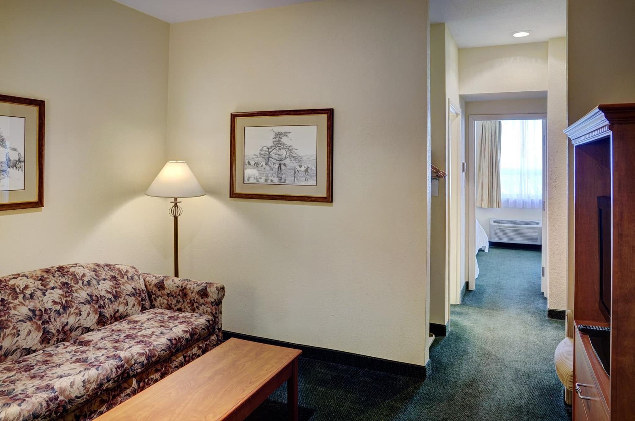 Lakeview Inns & Suites - Okotoks photo 4