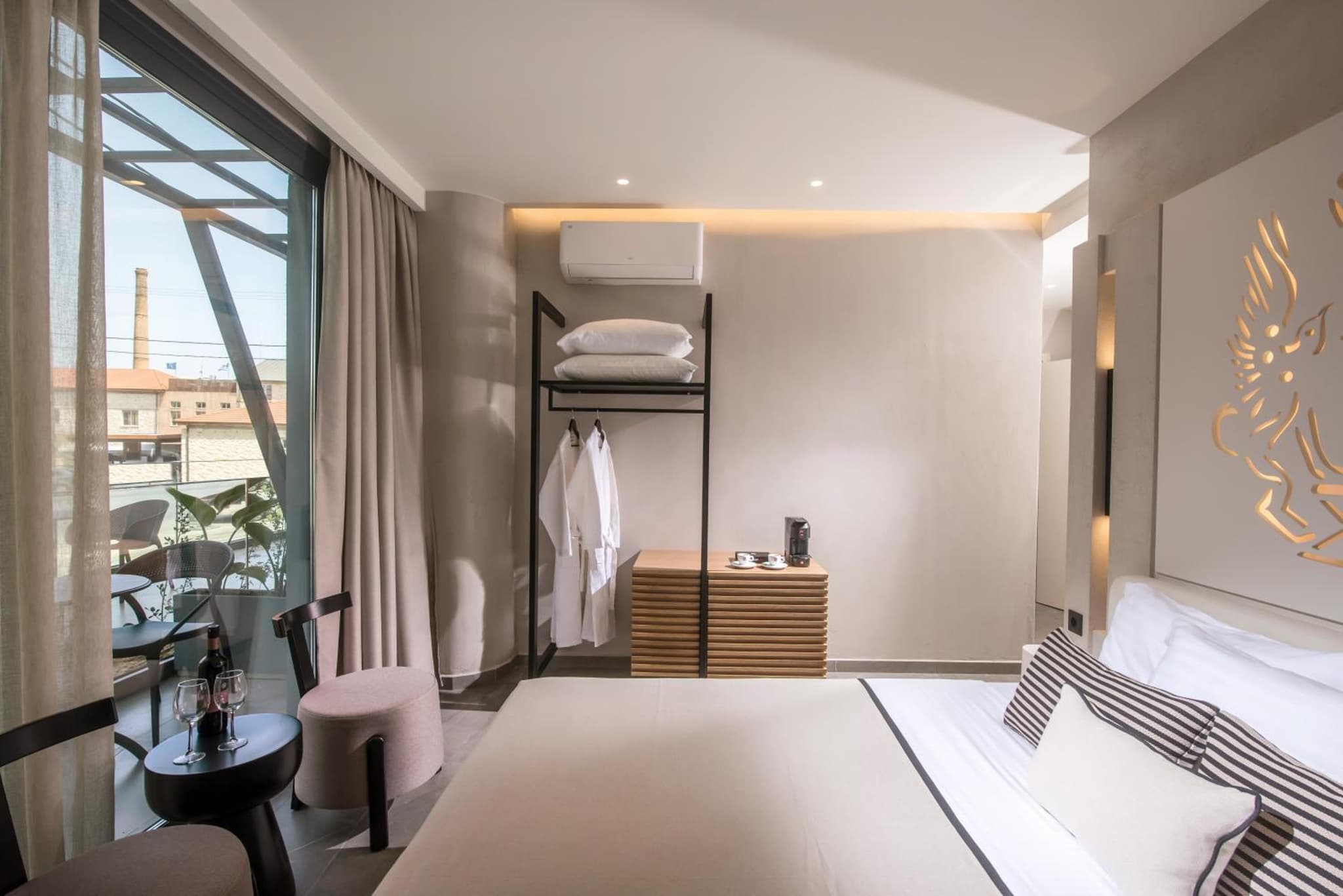 Lavris City Suites photo 2
