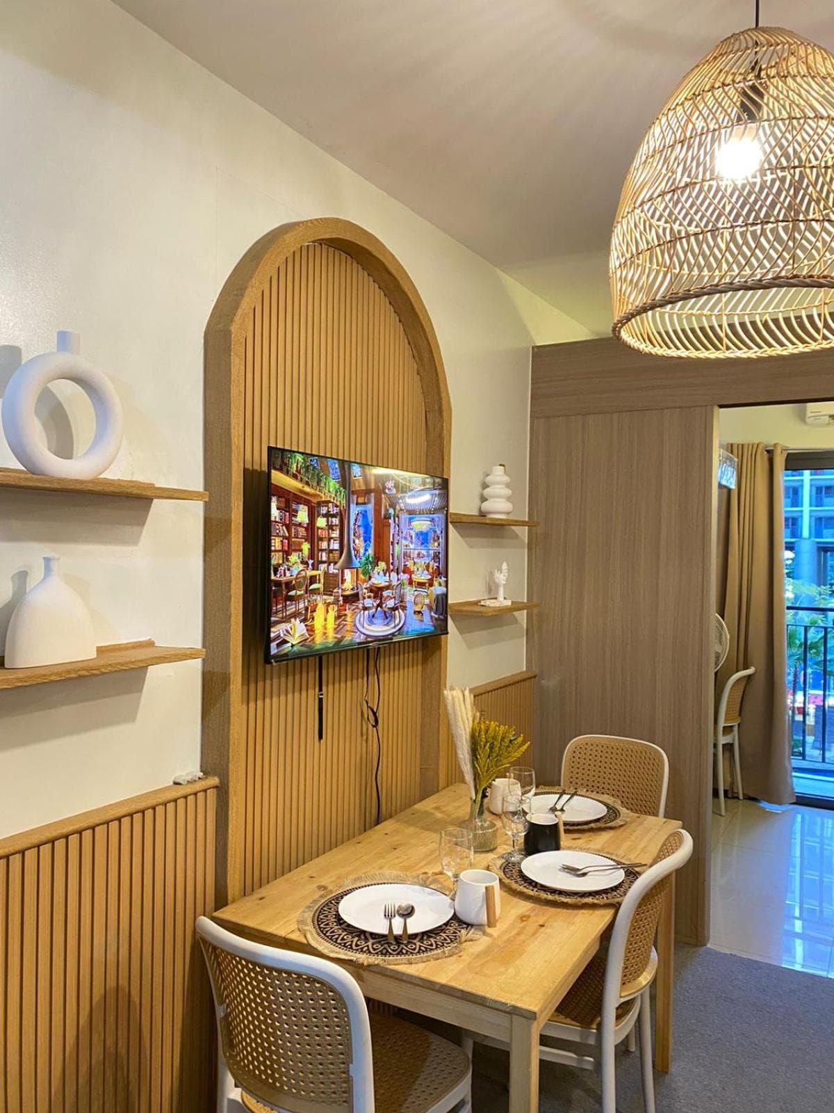 Cozy Vibes near MOA & NAIA AIRPORT with NETFLIX,MINIVIDEOKE,BOARDGAMES-DUXE3 photo 2