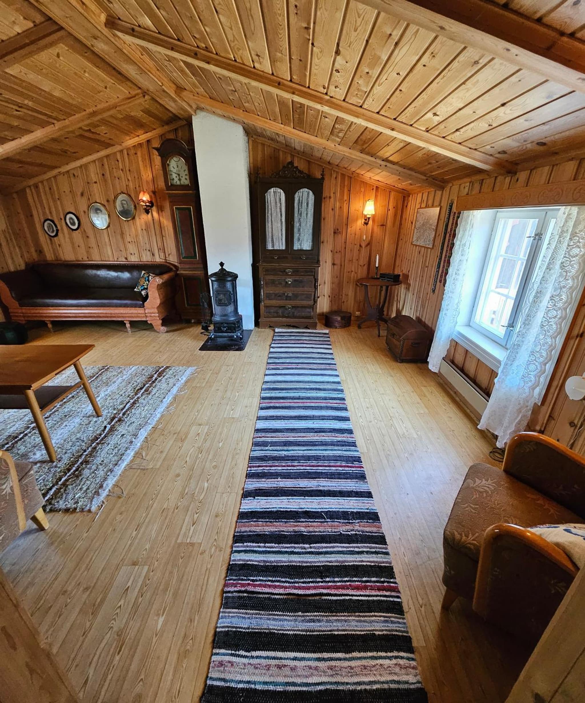 Private pearl in downtown Røros photo 2