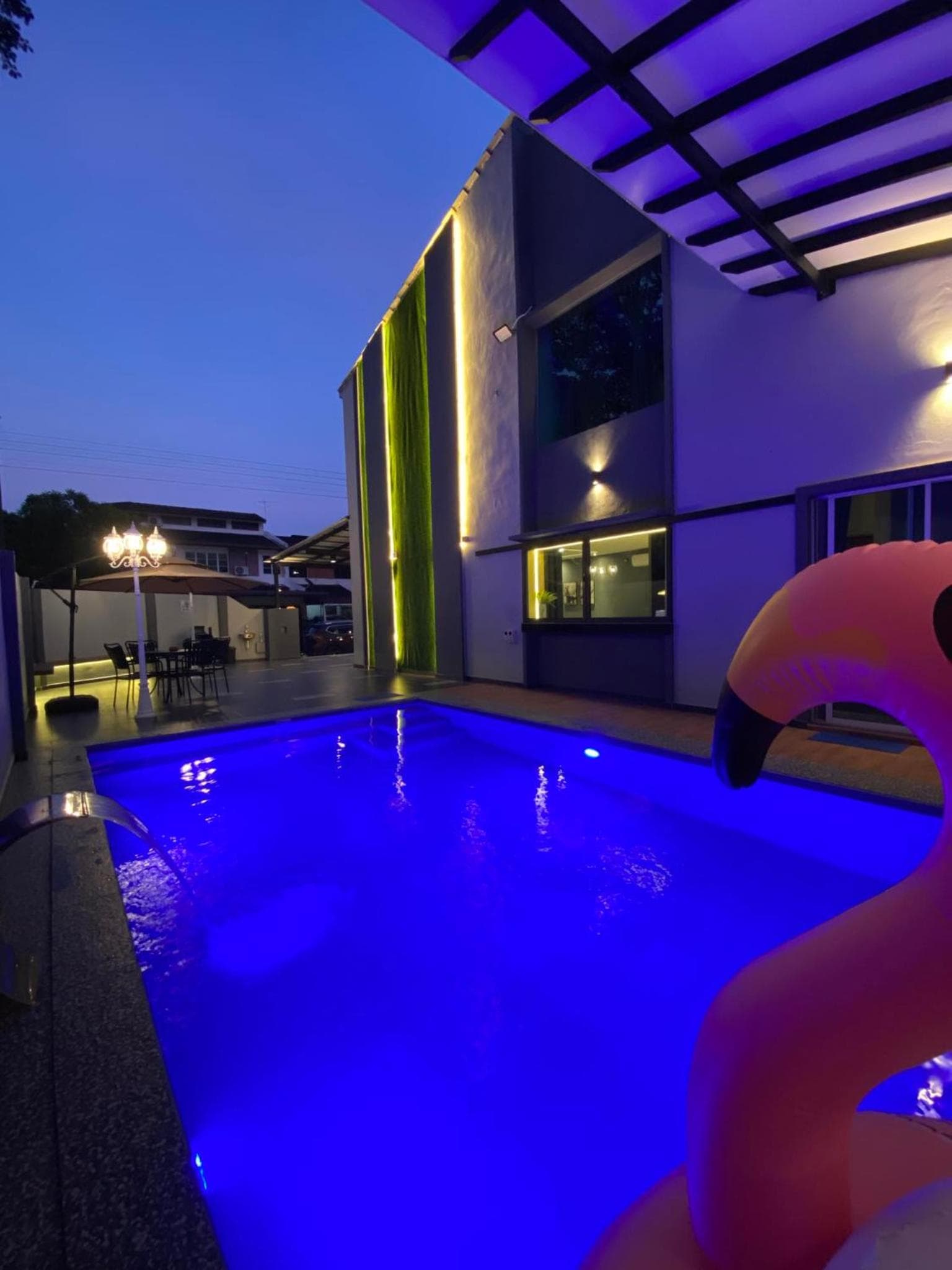 LYL Jaccuzi Private Pool House - 16PAX photo 8