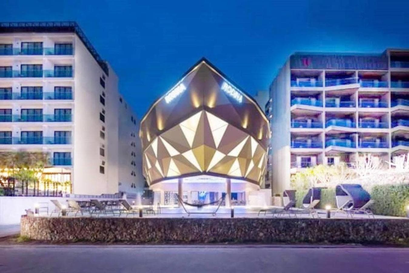 Rodina Beach Hotel