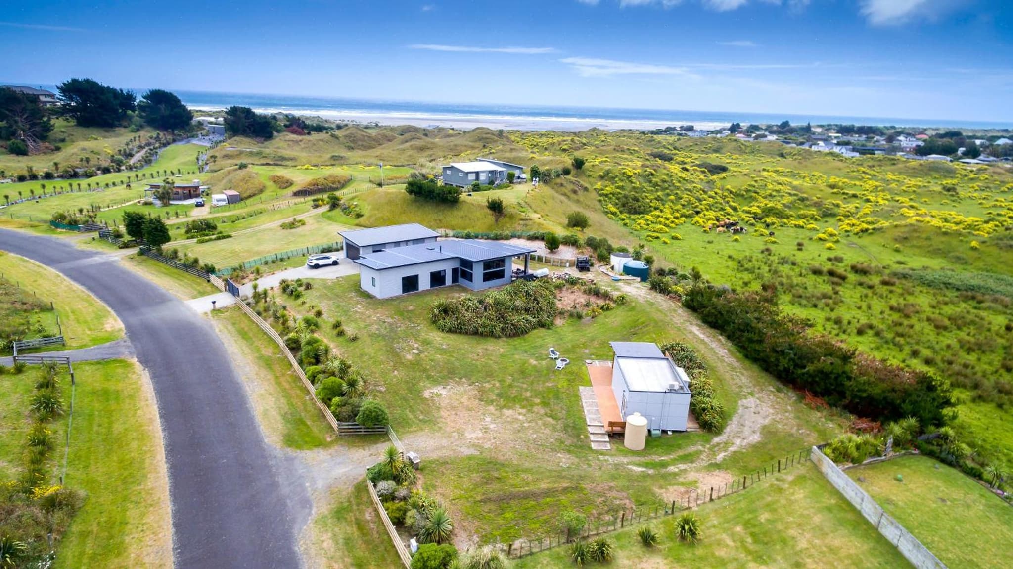 Waikawa Beach Pod photo 7