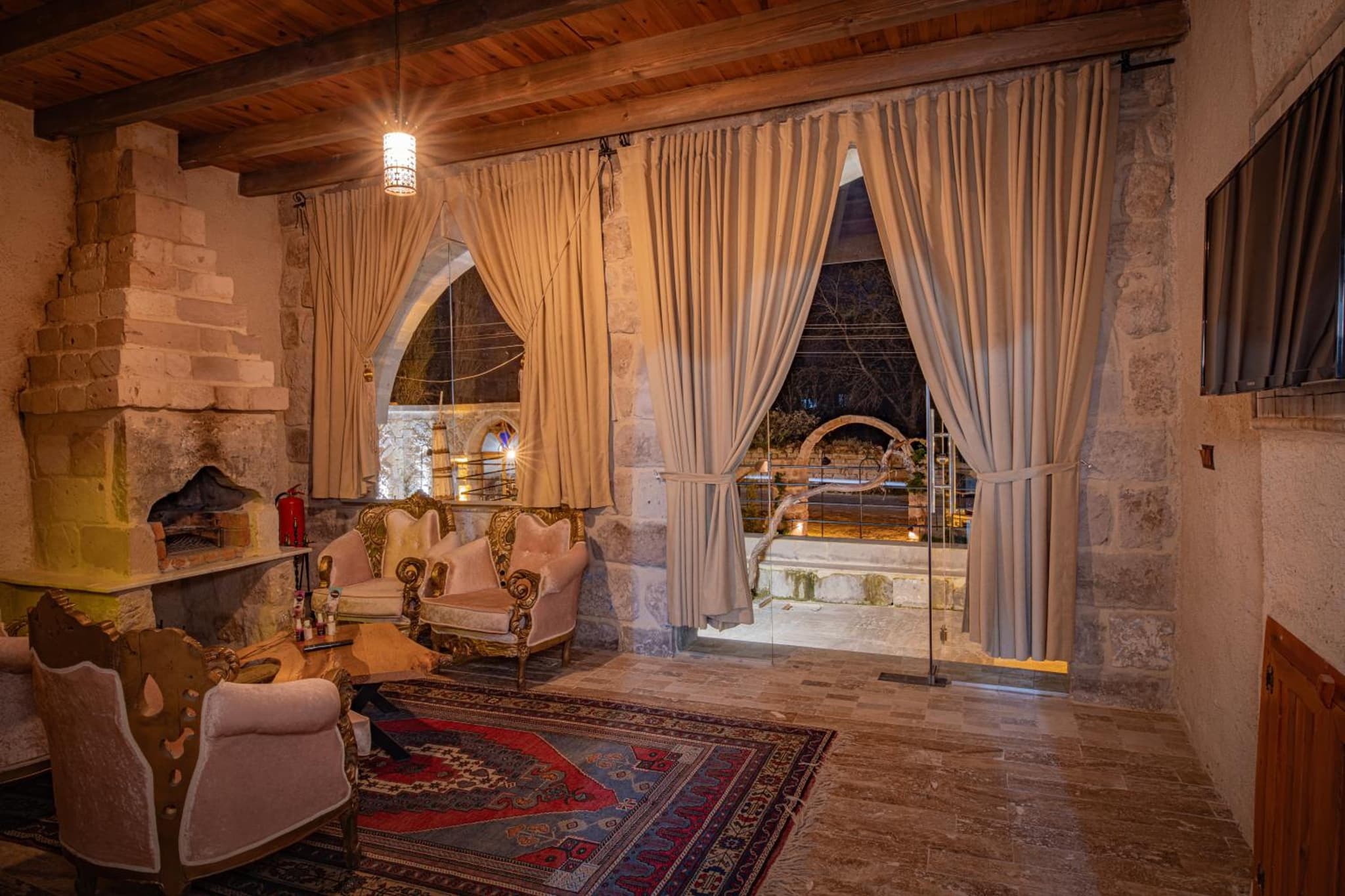 Sur Cave Hotel photo 8