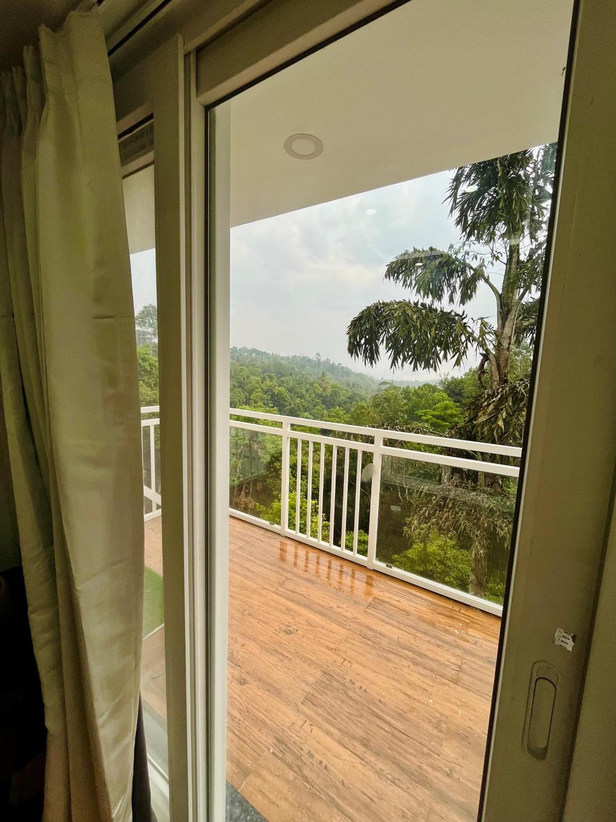 HOTEL WHITE HOUSE, Munnar photo 9
