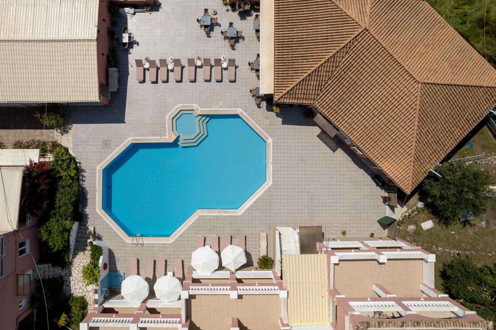 Paradiso Hotel Corfu Sea View Apartments with Pool in Ipsos