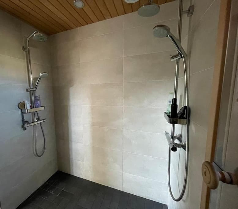 Moderni talo, 4 mh, sauna, piha photo 3
