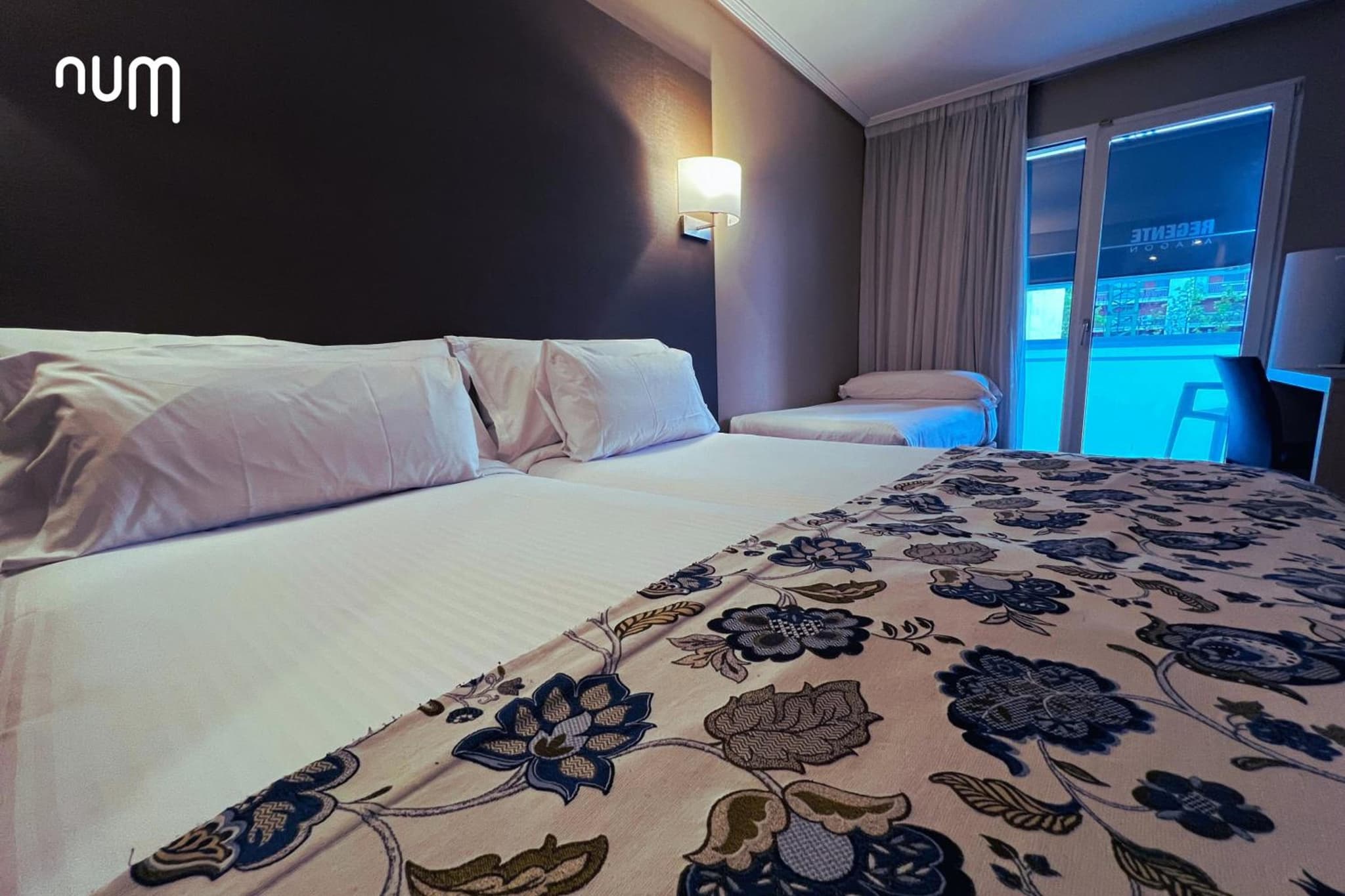 Num Hotel photo 9