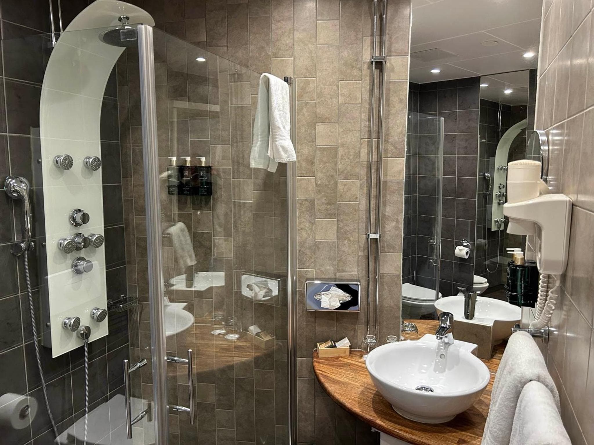 Sockerslottet Hotell photo 8