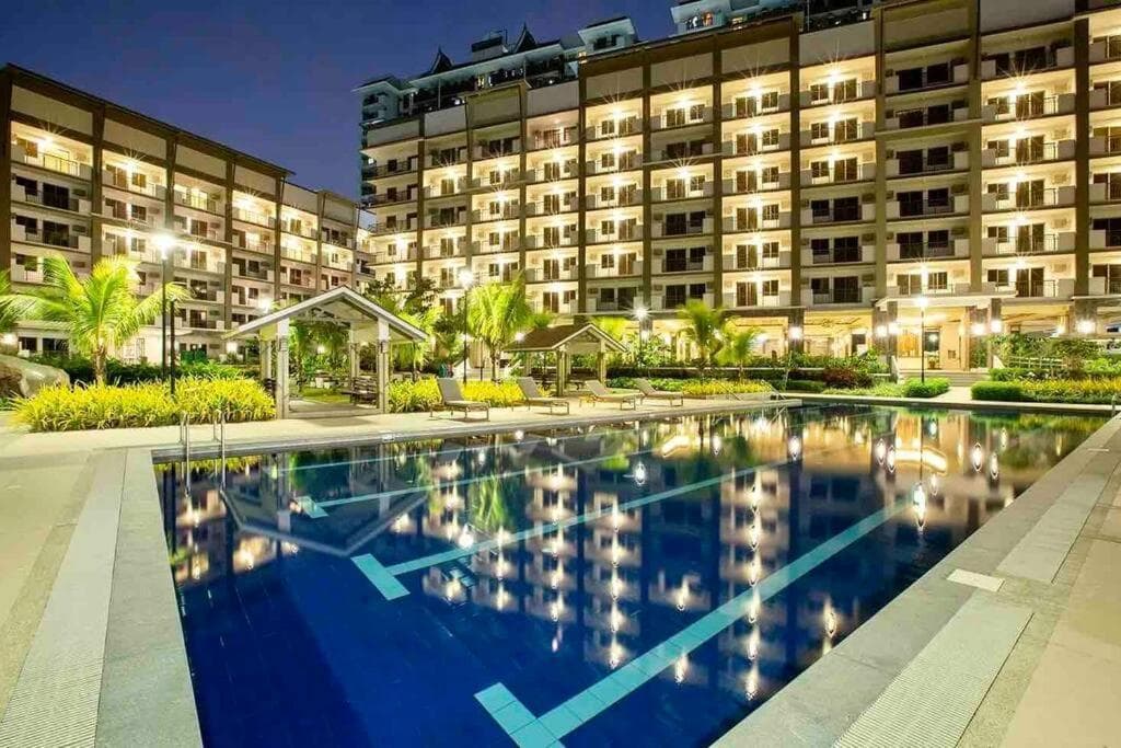 2BR Fully Air-Conditioned Staycation with Parking photo 2