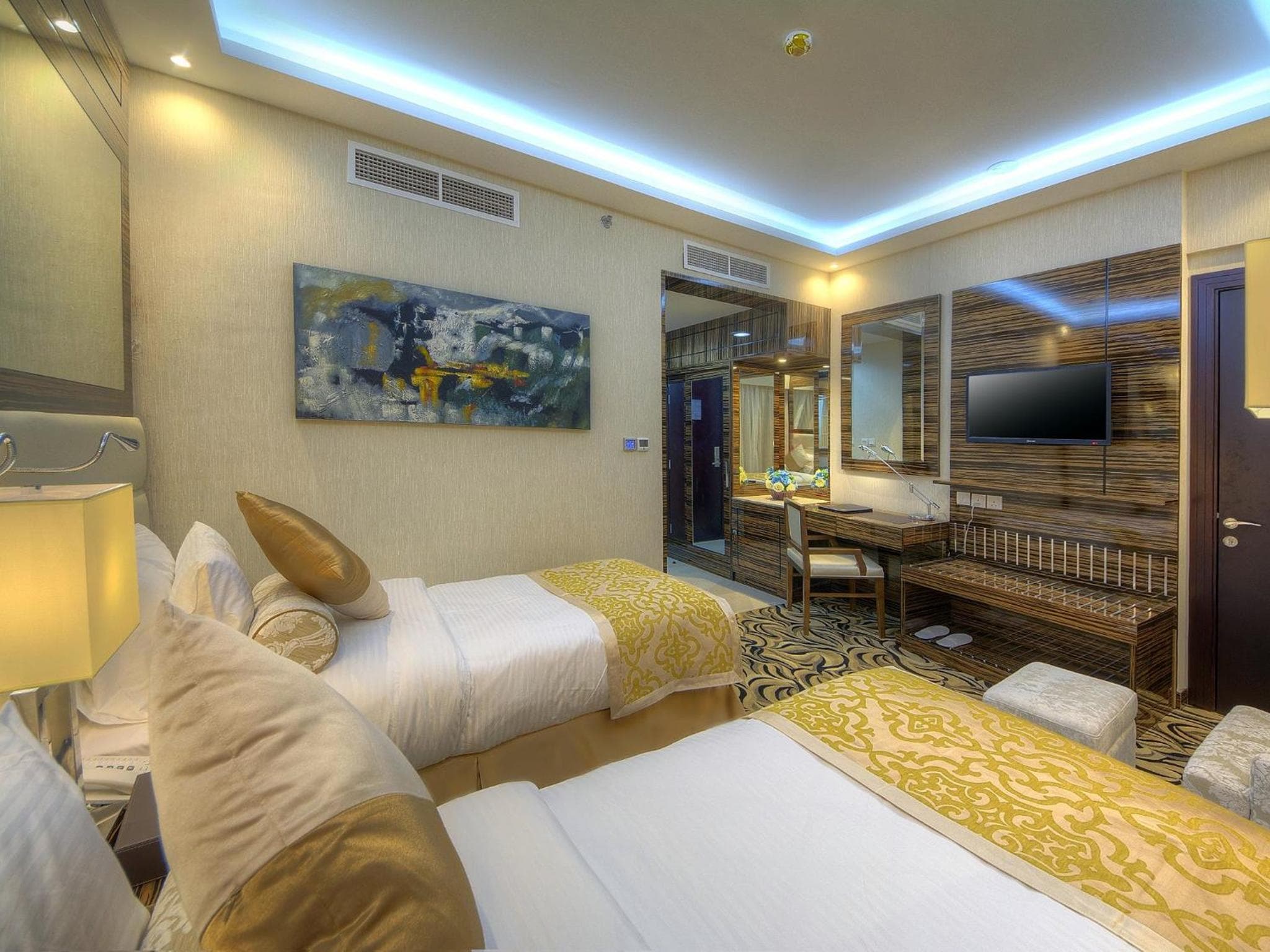 Orchid Vue Hotel photo 5