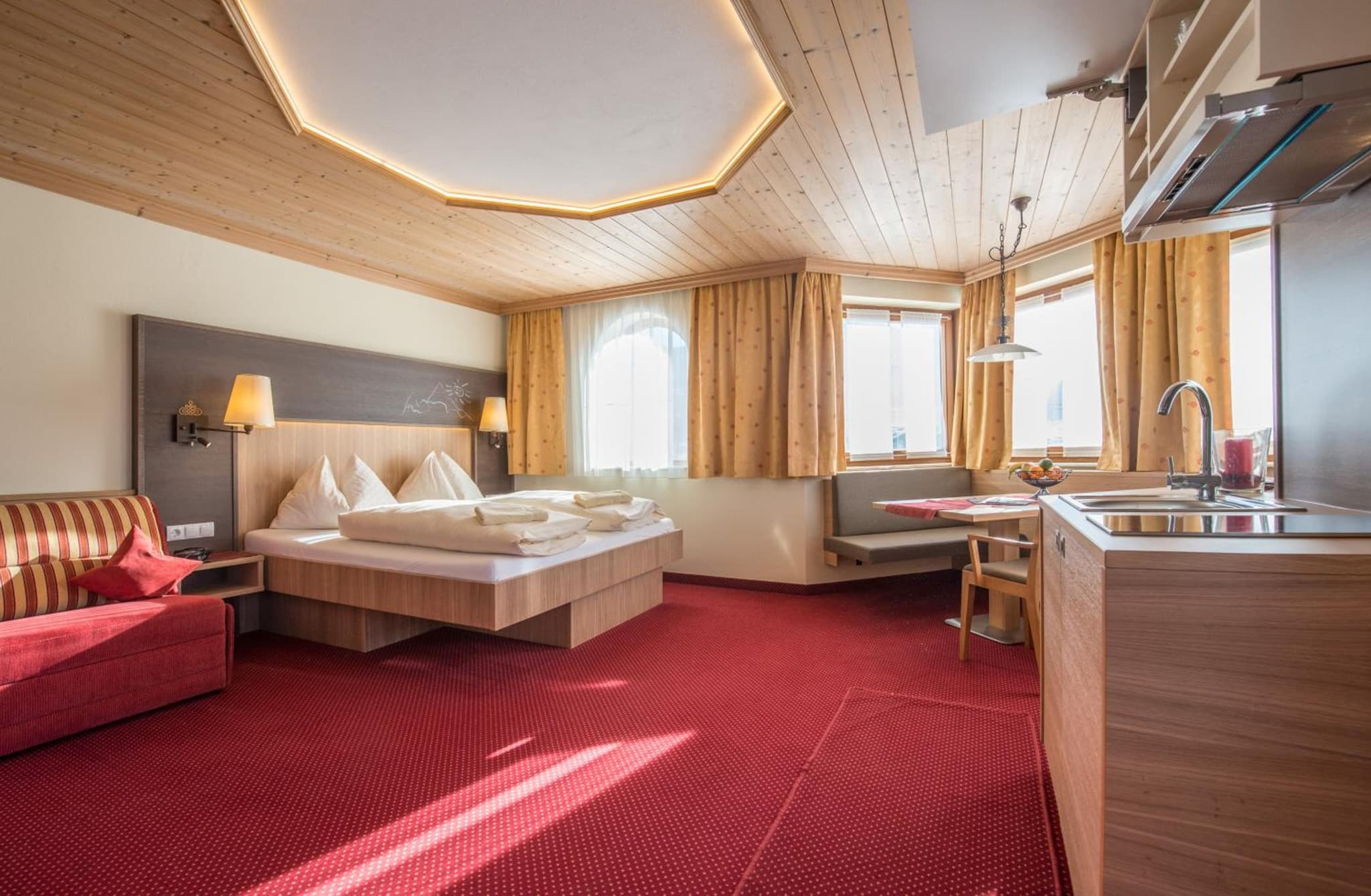 Harmls Aparthotel photo 6