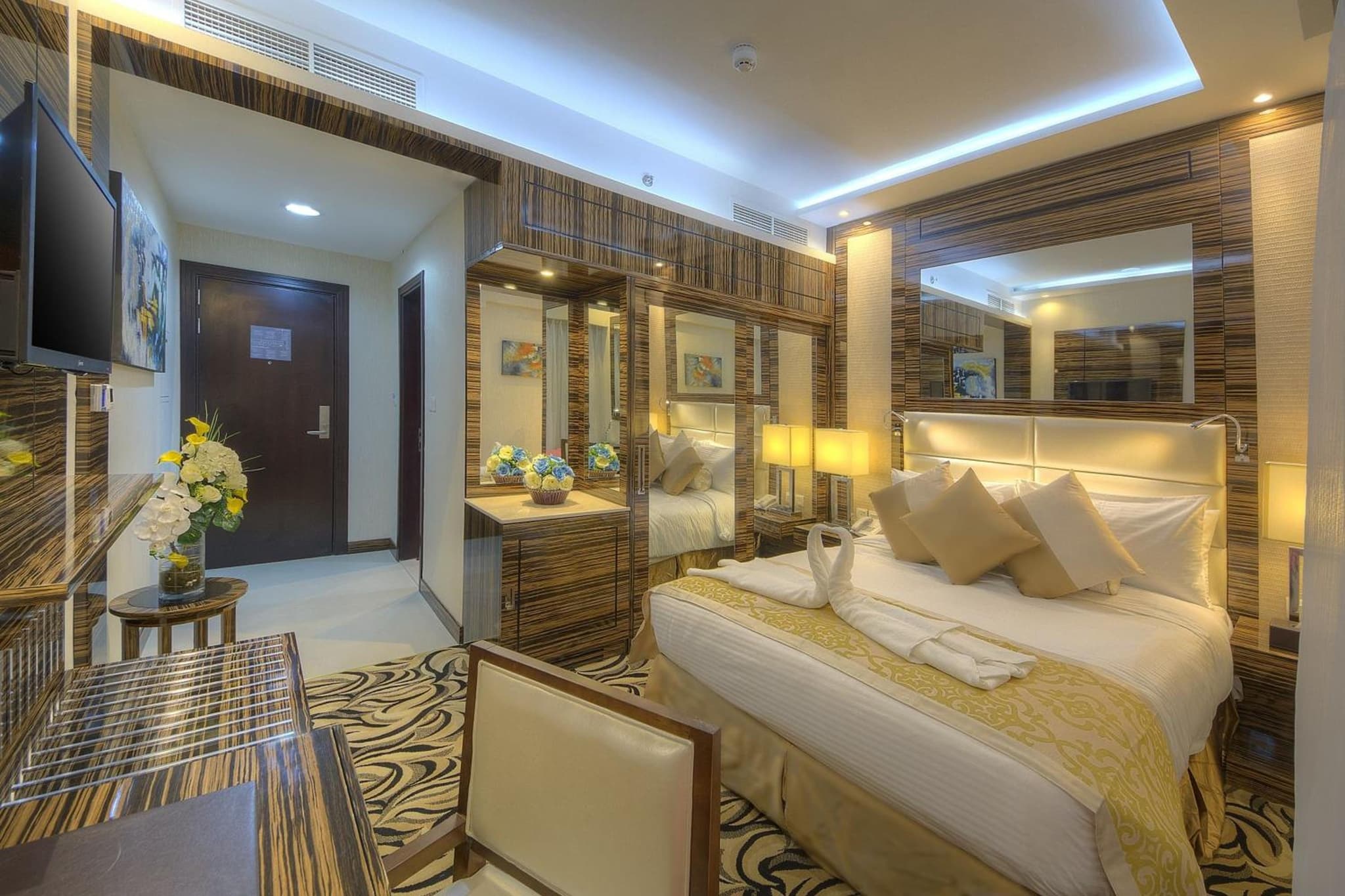 Orchid Vue Hotel photo 2
