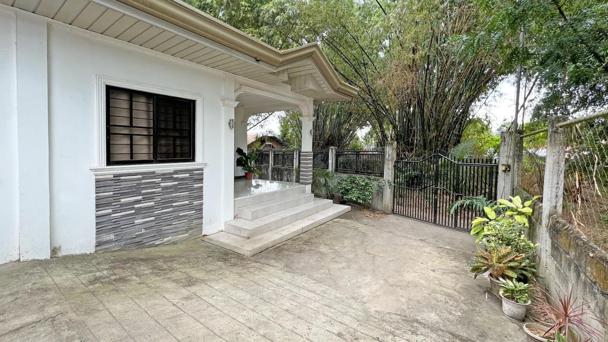 Hanella's Place photo 3