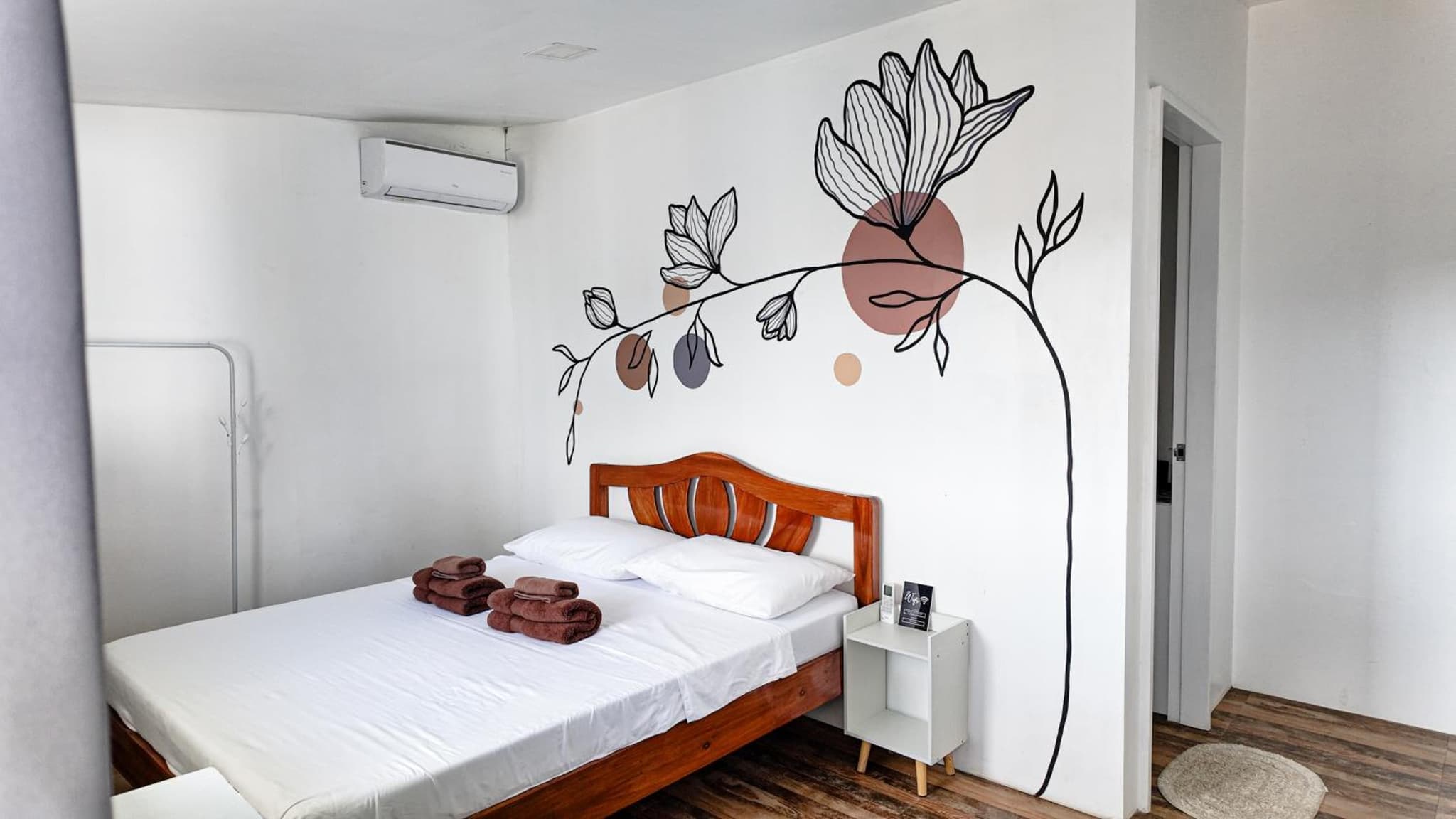 Kasamigos Guesthouse with Fast Internet photo 5