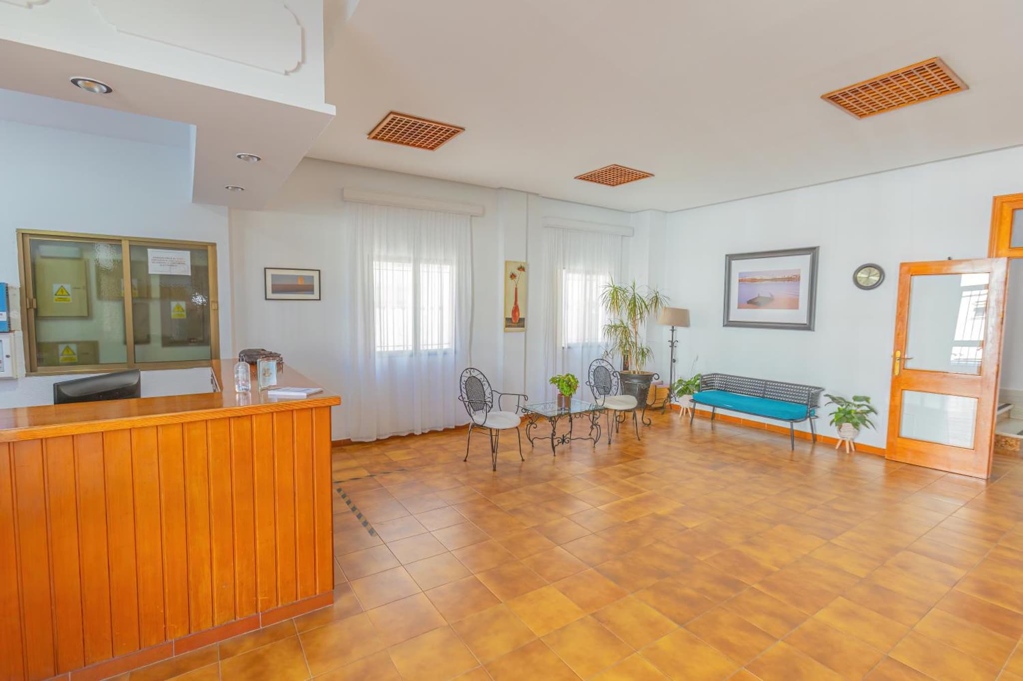 Hotel Tres Jotas Conil photo 3