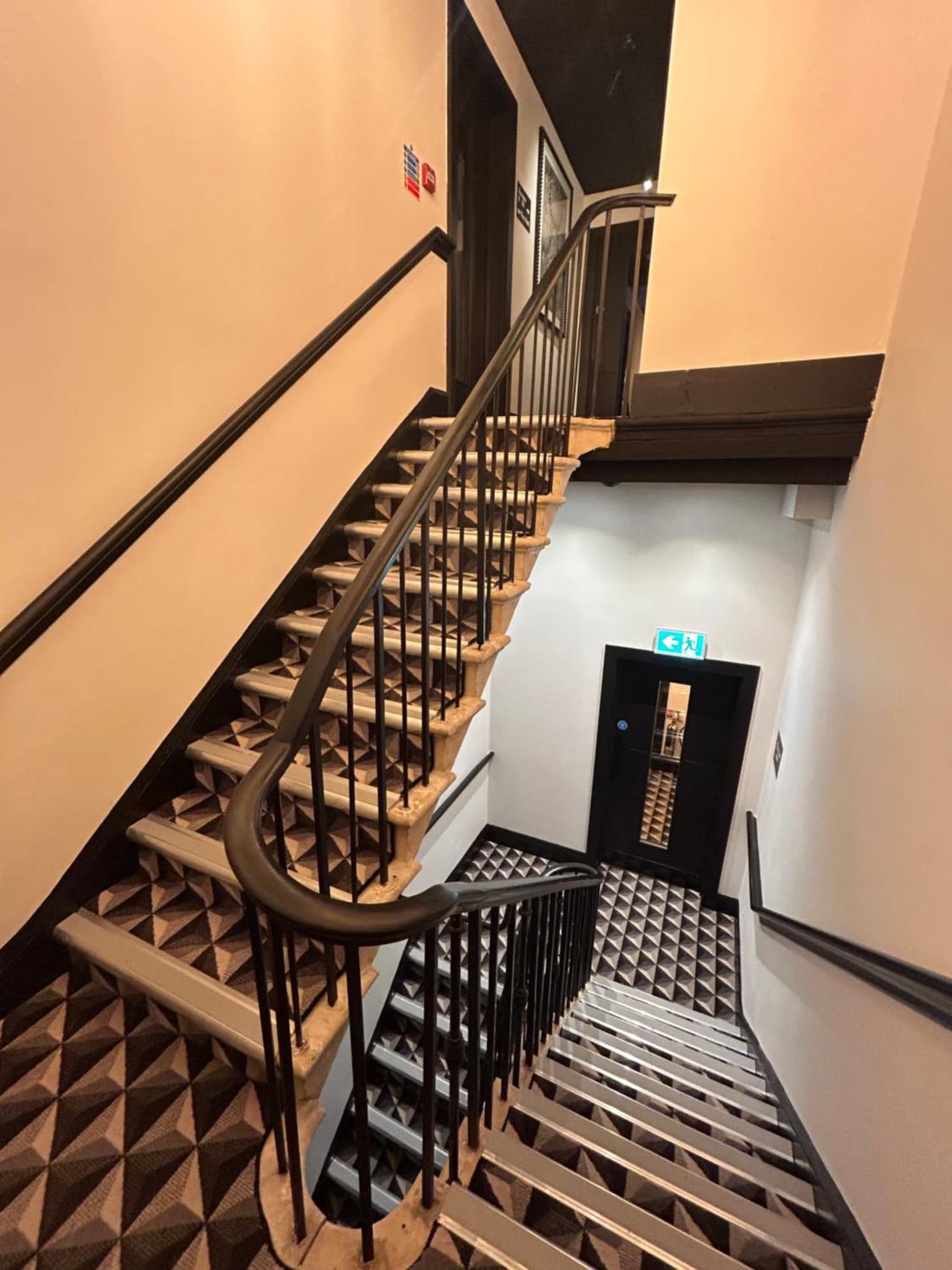 Crescent Place by Mansley photo 6
