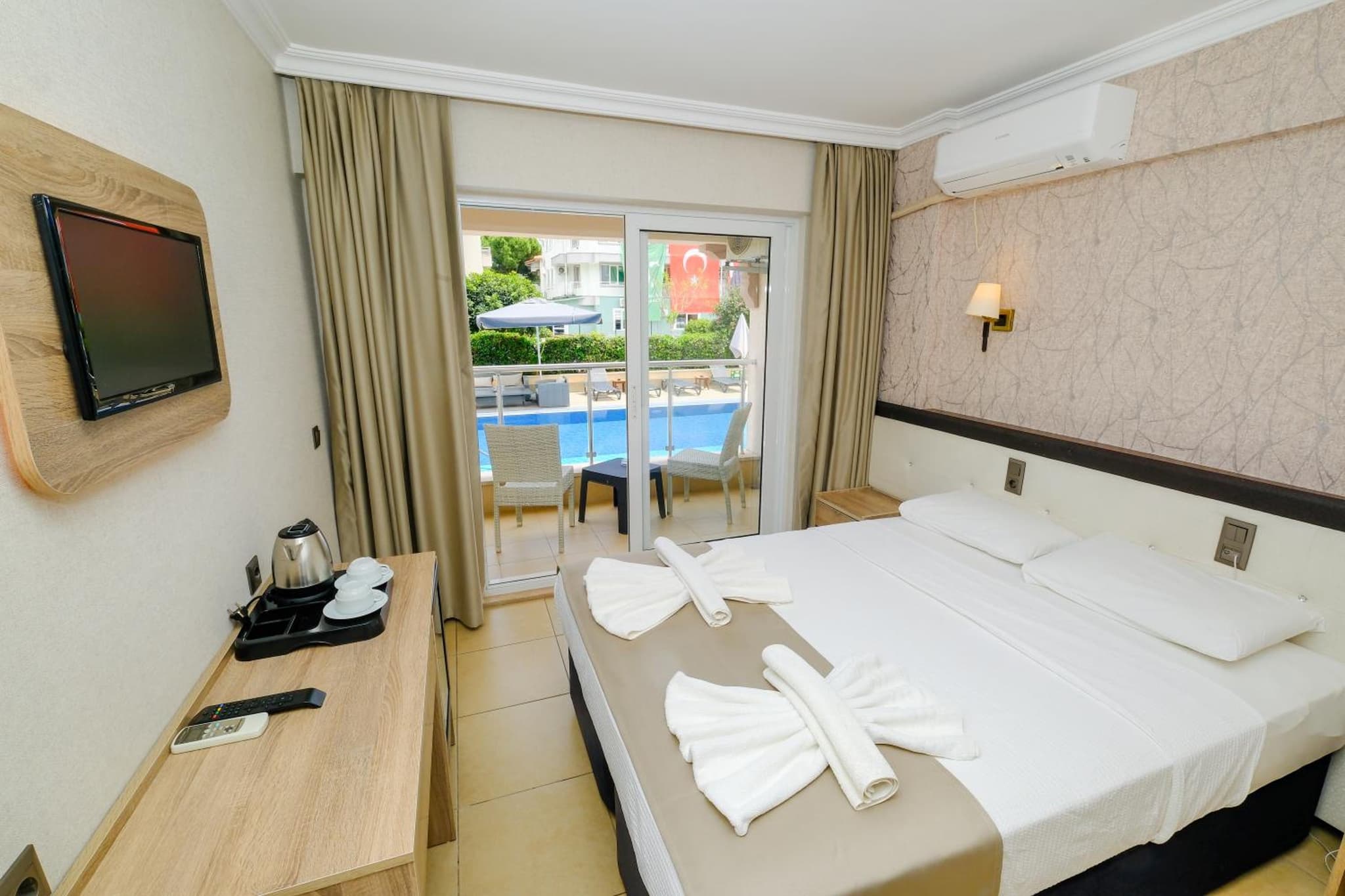 Moni Hotel photo 9