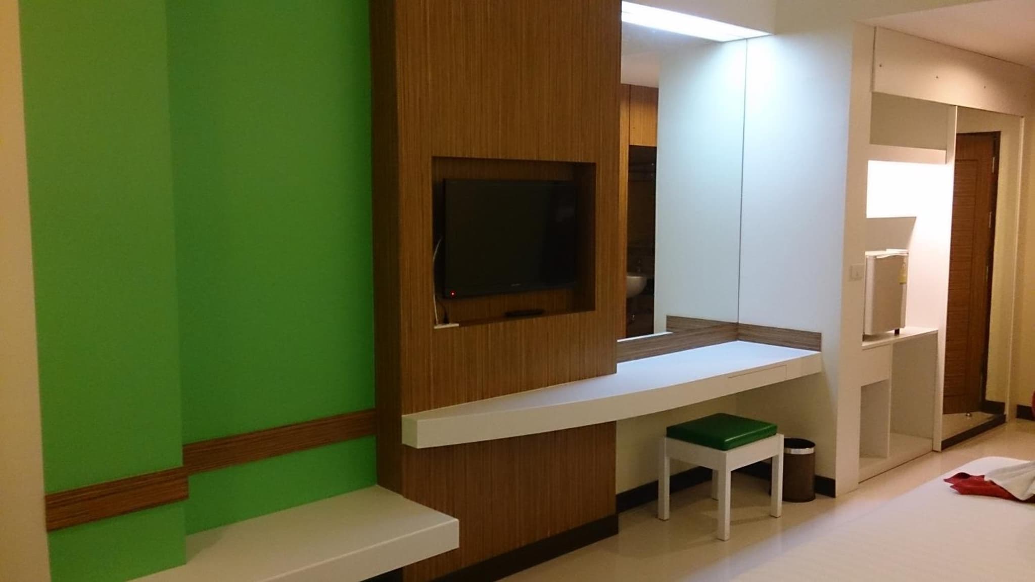 The Camelot Hotel Pattaya photo 3