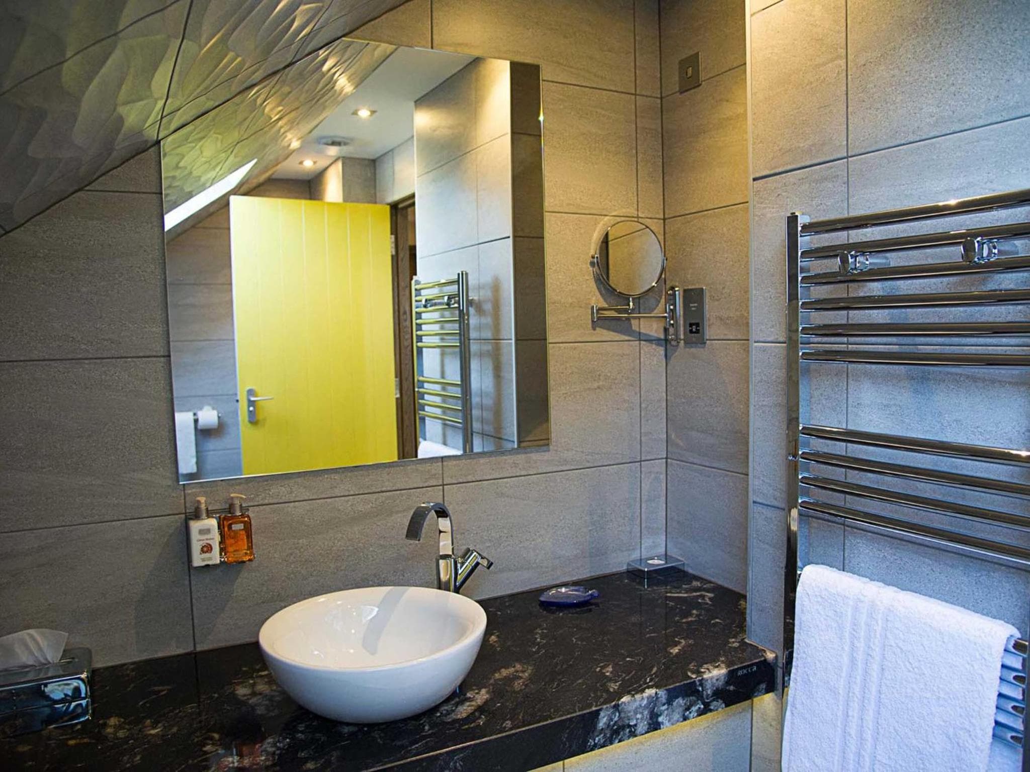 The Waterside Hotel & Spa photo 2