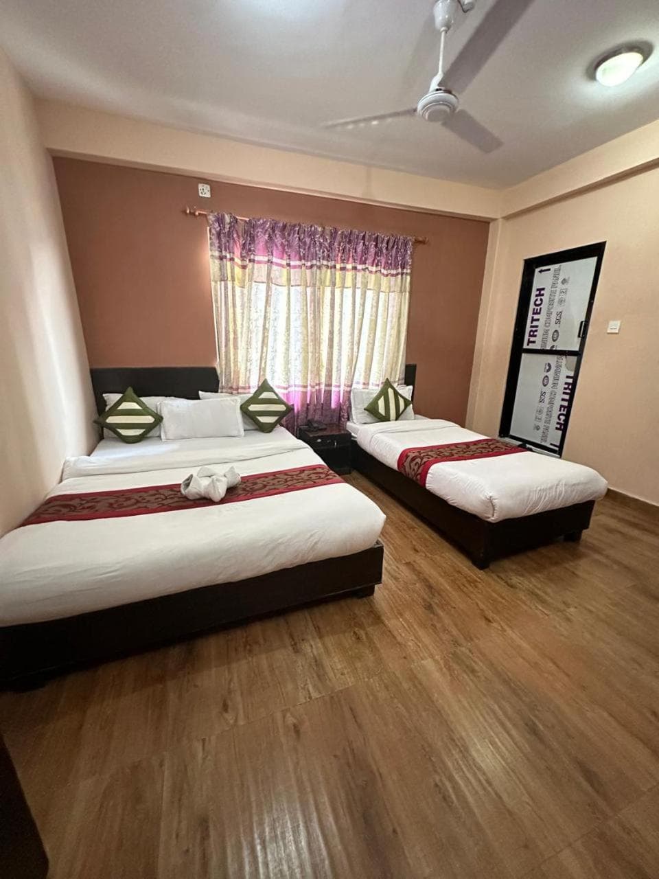 Hotel Bardan photo 9