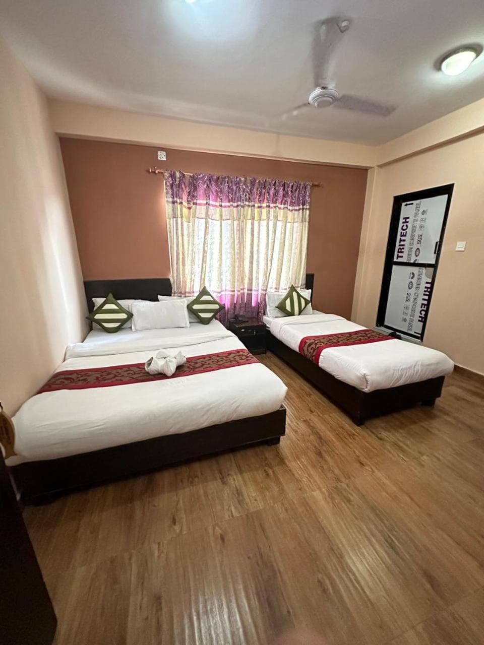 Hotel Bardan photo 3