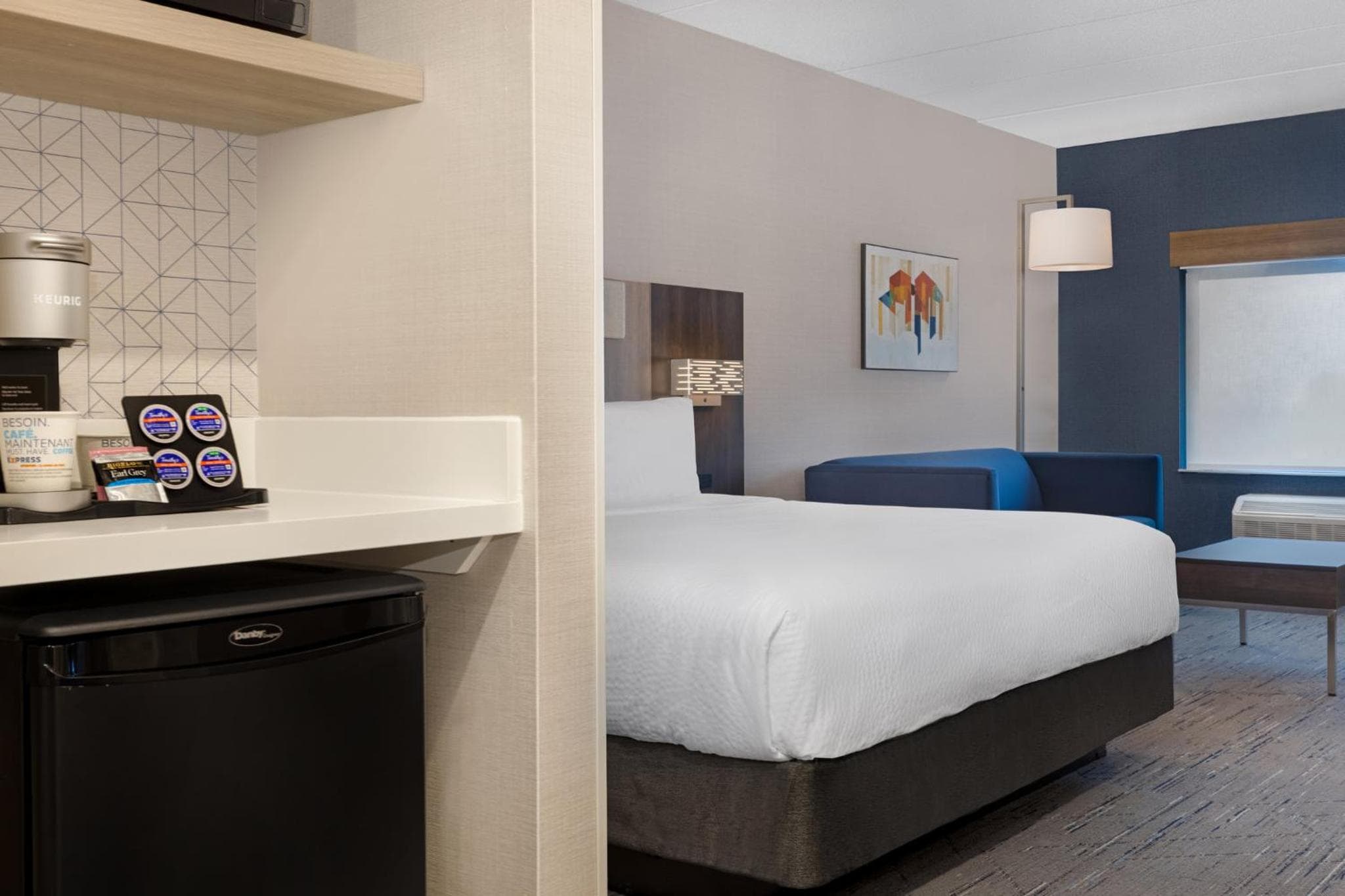 Holiday Inn Express & Suites St Thomas photo 3