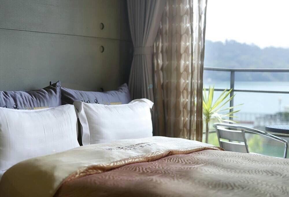 Lakeview Homestay photo 3