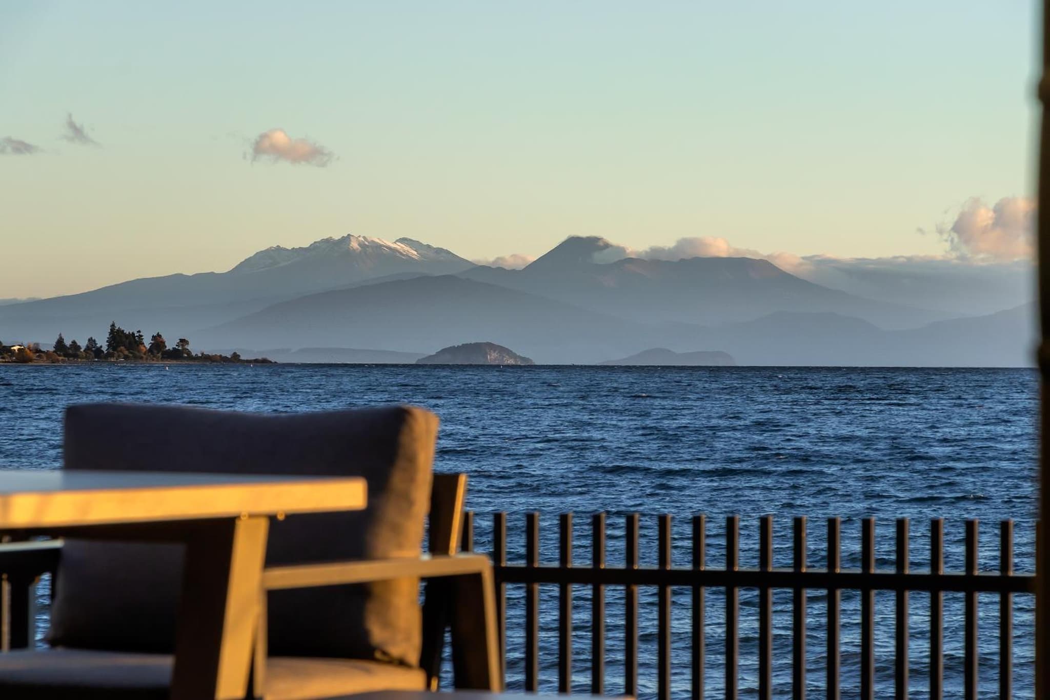 Roam Taupo Lake Front Unit 2 - Spa Pool photo 9