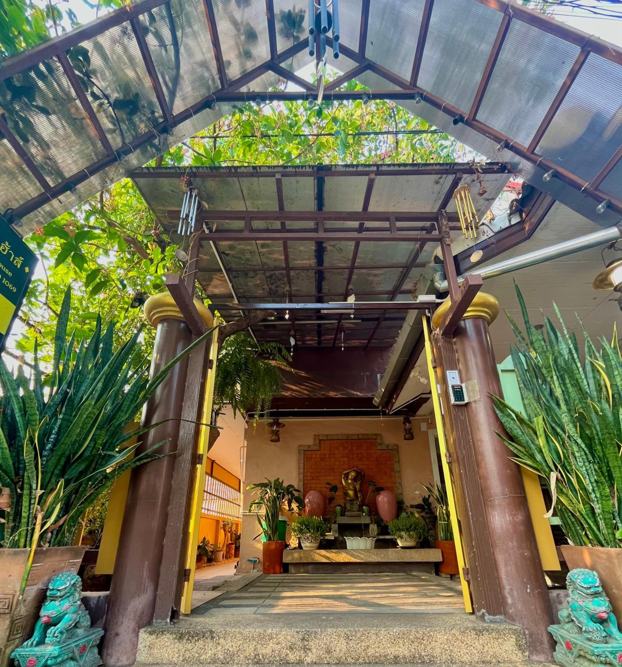 Baan Baramee House
