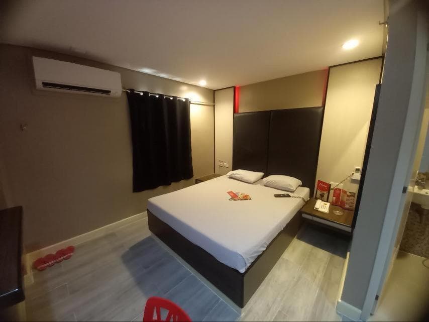 Hotel Sogo Fairview photo 5