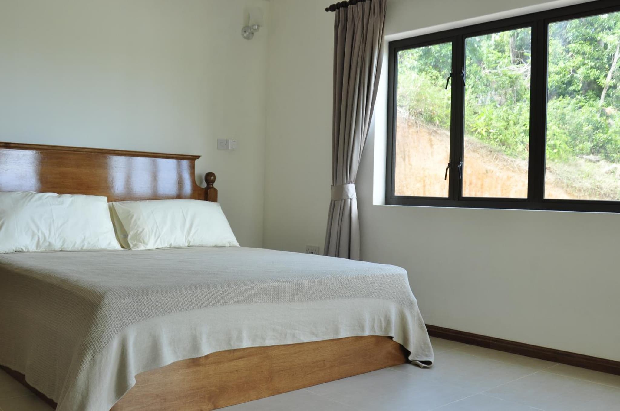 Charlotte Villa photo 2