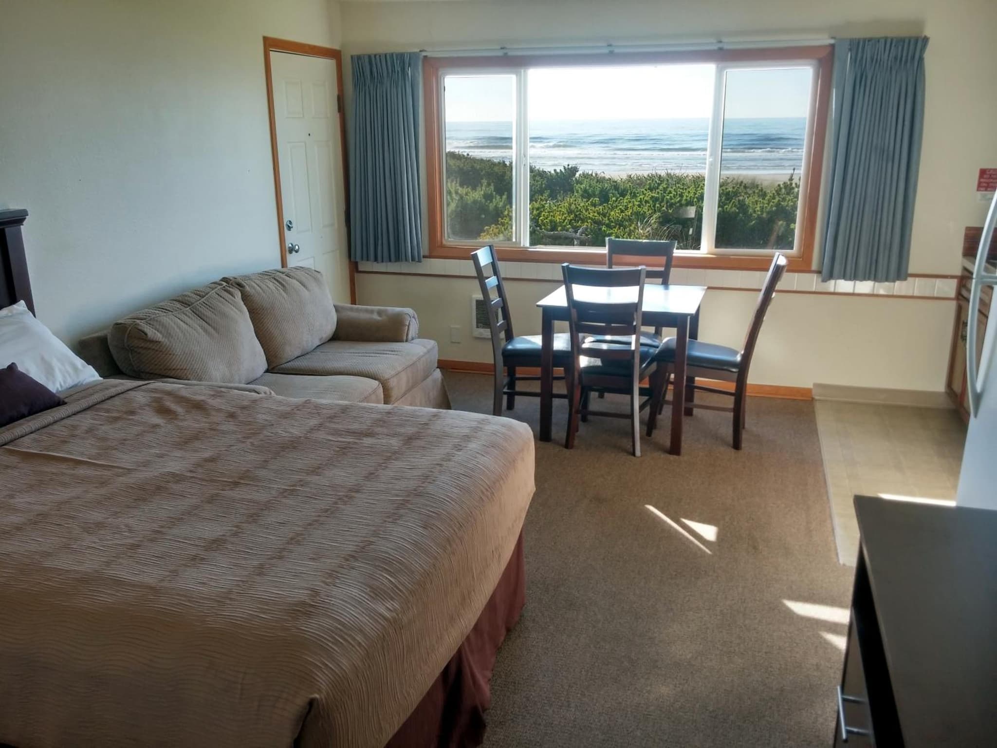 Silver Sands photo 8