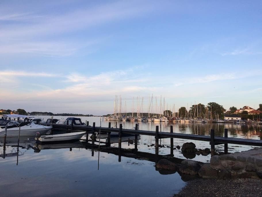 Smukke omgivelser i Troense photo 8