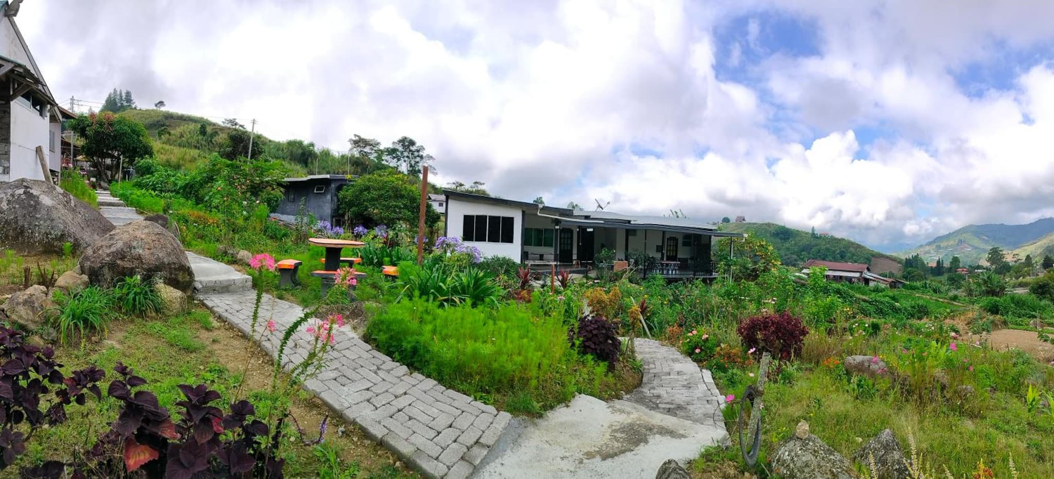KOMOWANAN HOMESTAY photo 7