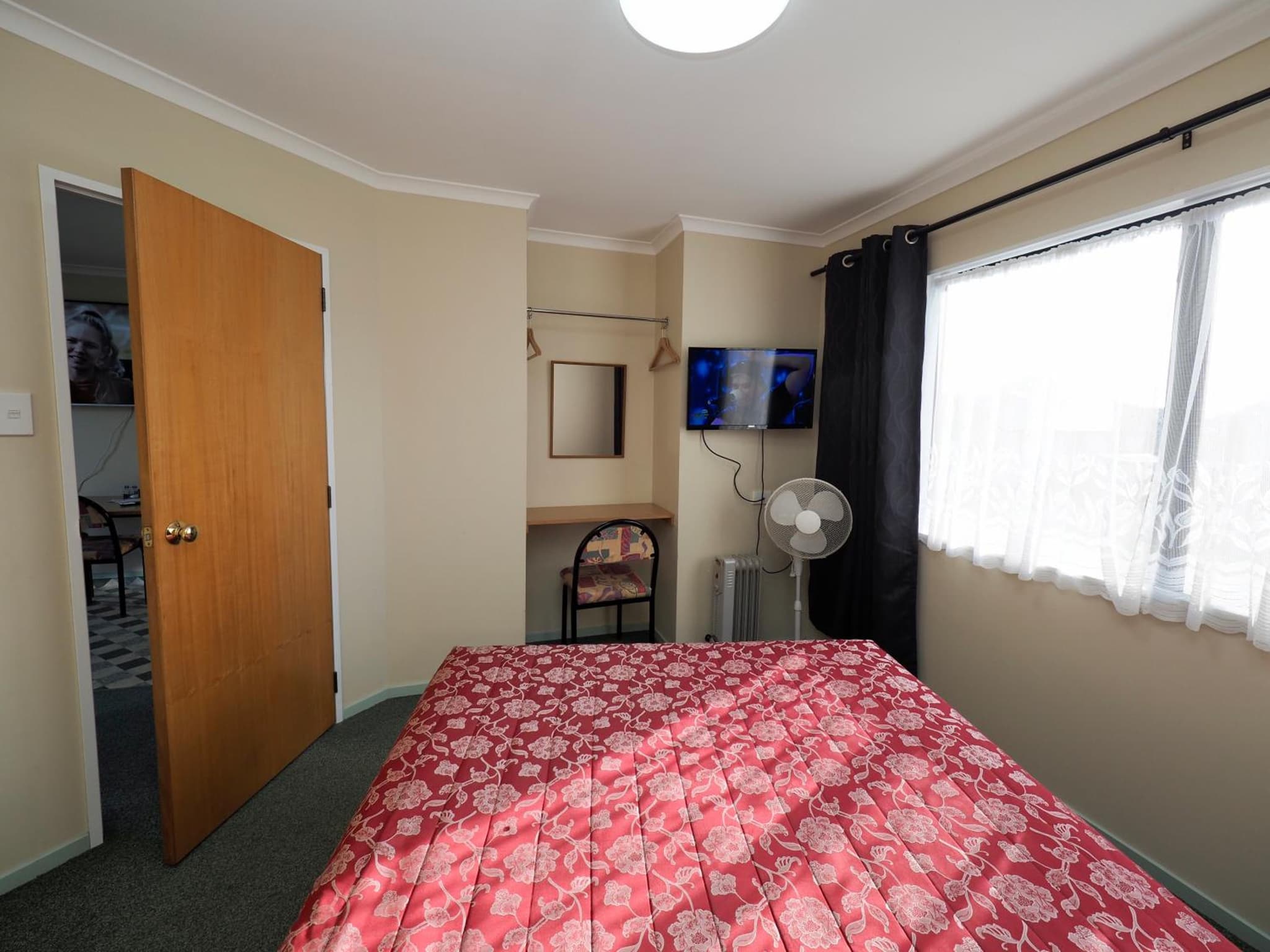 Ulster Lodge Motel photo 2