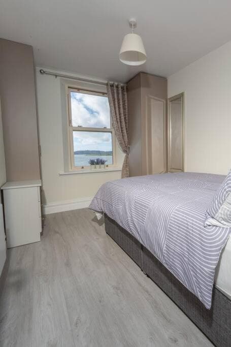 Unit 5 Stunning Oceanview Apartment photo 6