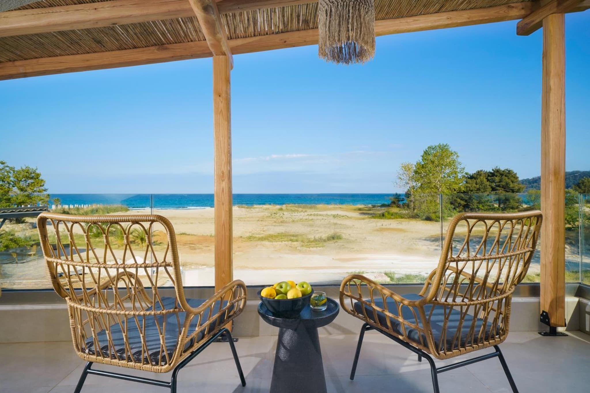 Amo Golden Suites photo 4