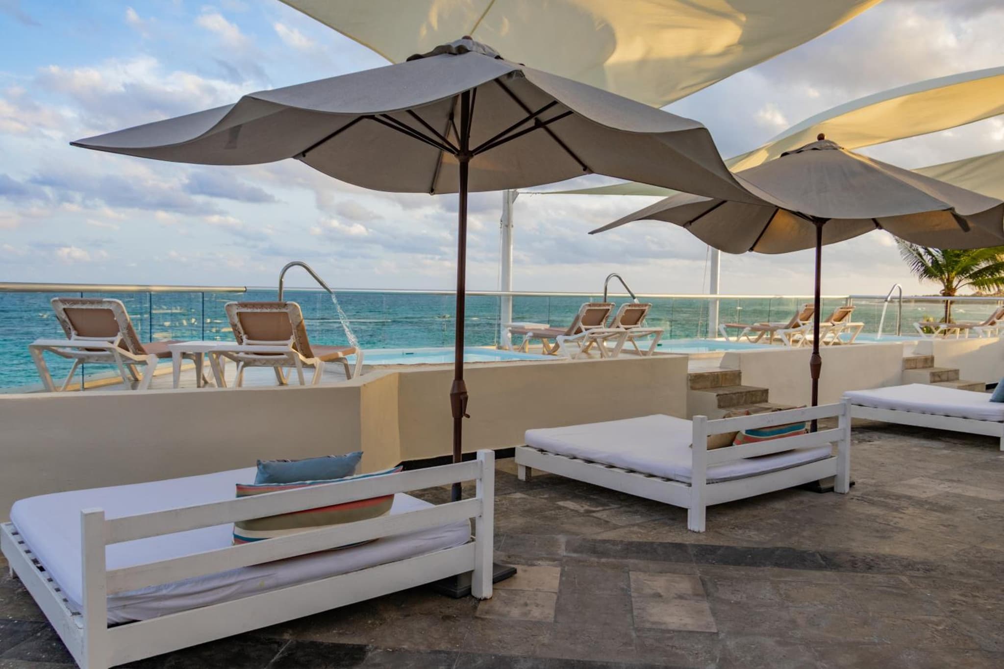 The Sens Riviera by Oasis photo 7