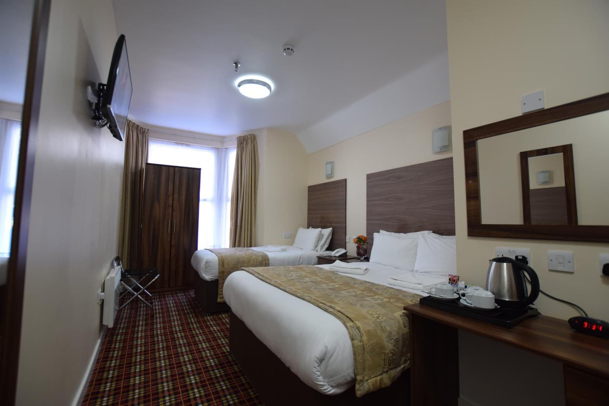 Lucky 8 Hotel photo 3