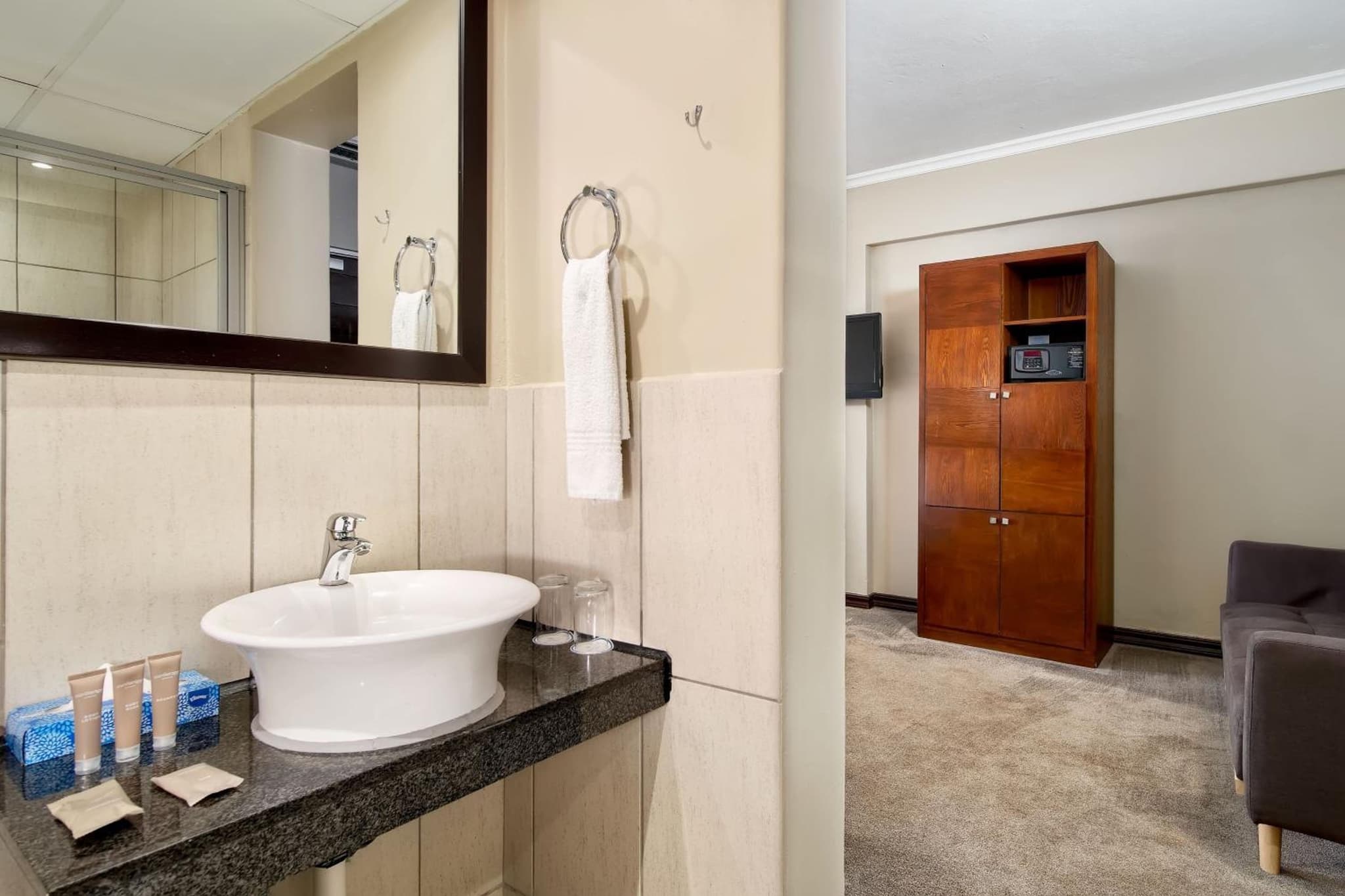 Protea Hotel by Marriott Pretoria Hatfield photo 5