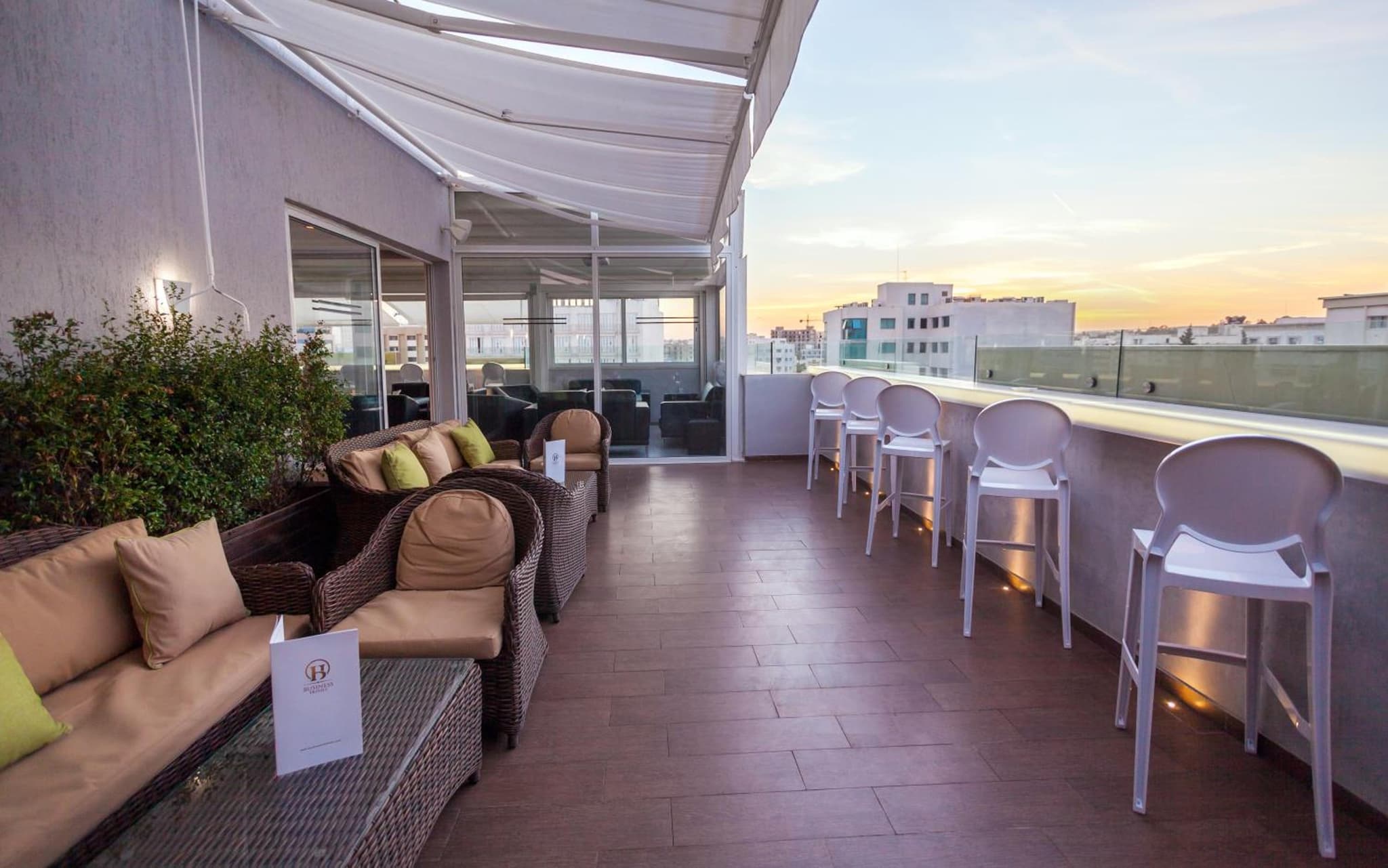 Business Hotel photo 9