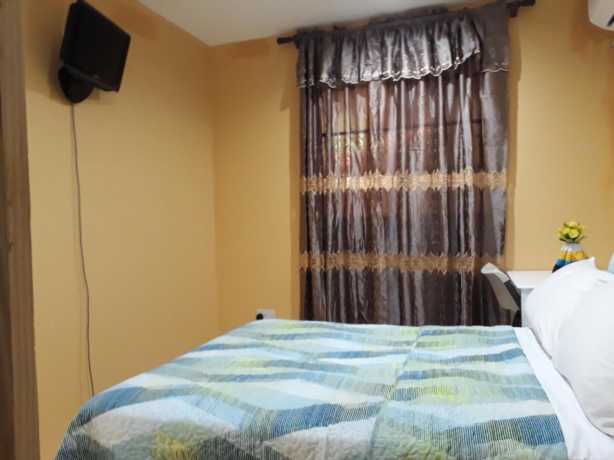 Argalo Suites 1 photo 6