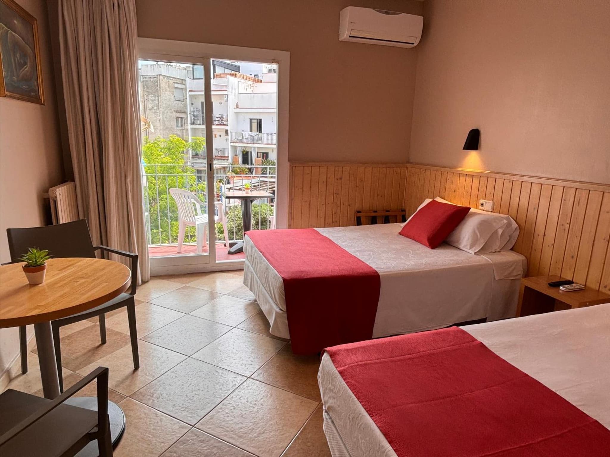 Hotel Piccadilly Sitges photo 3