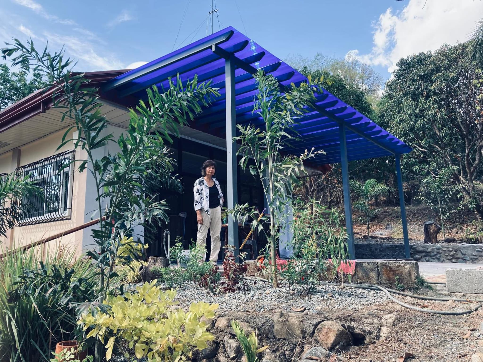 The poolhouse at McKirdy's mango farm photo 4