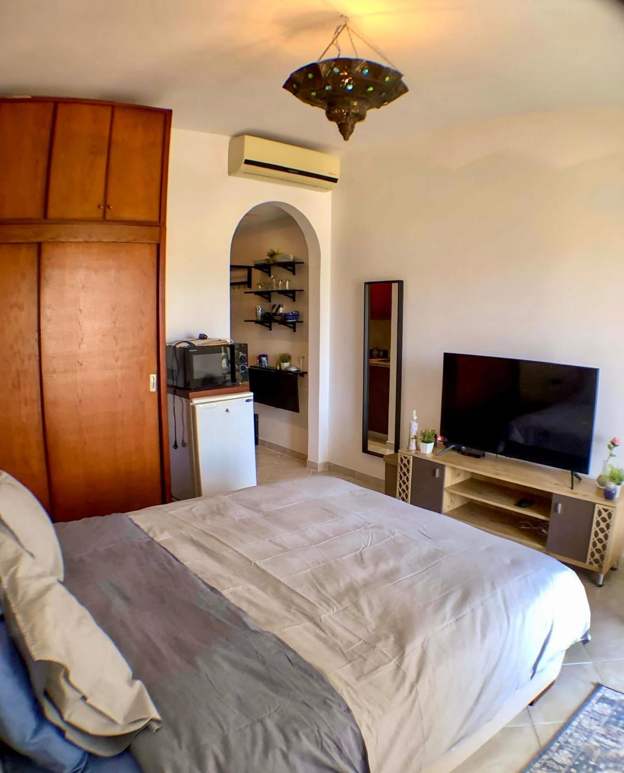 hotel room