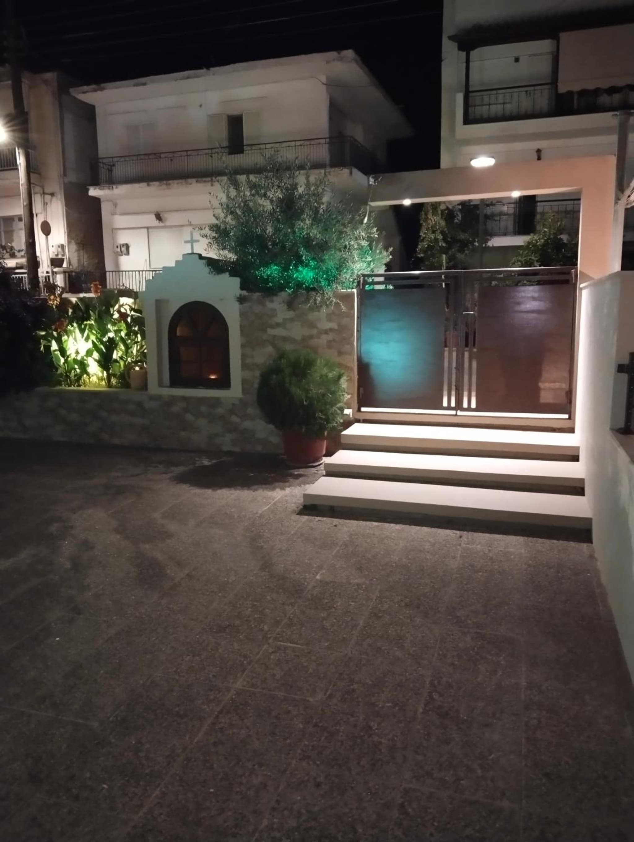 THEASIS 3 photo 9