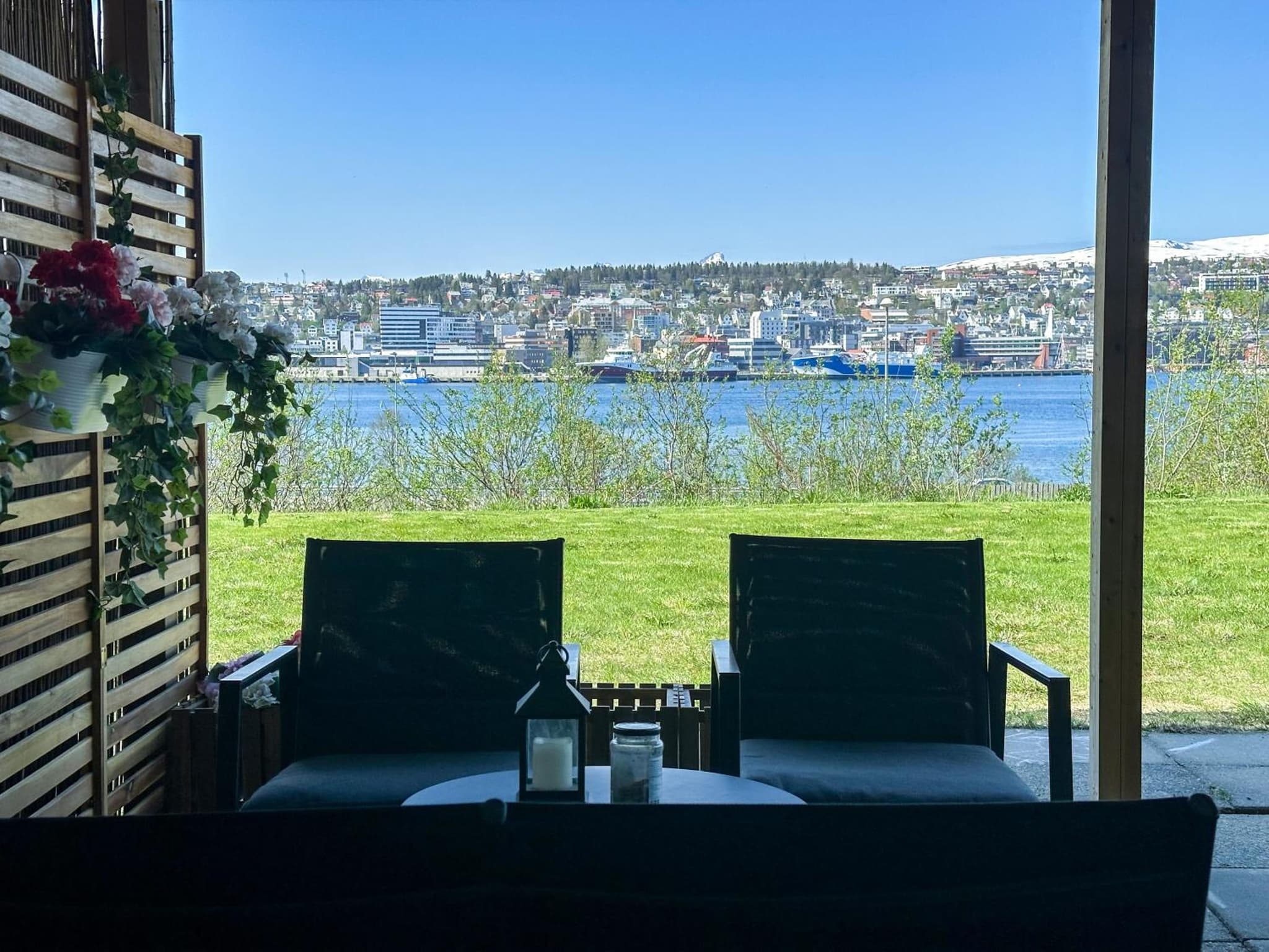 Panorama View - FREE Parking - PERFECT For Couples photo 7