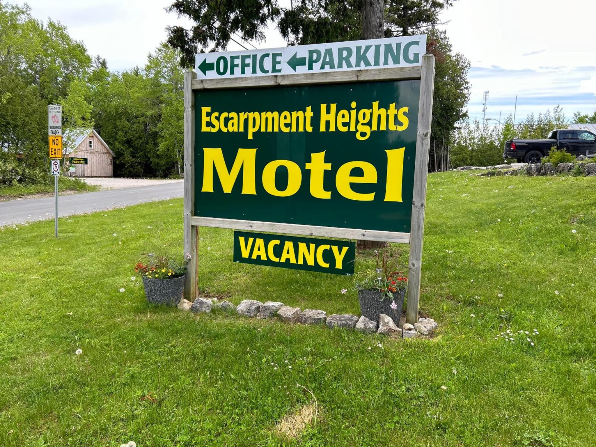 Escarpment Heights Motel photo 4