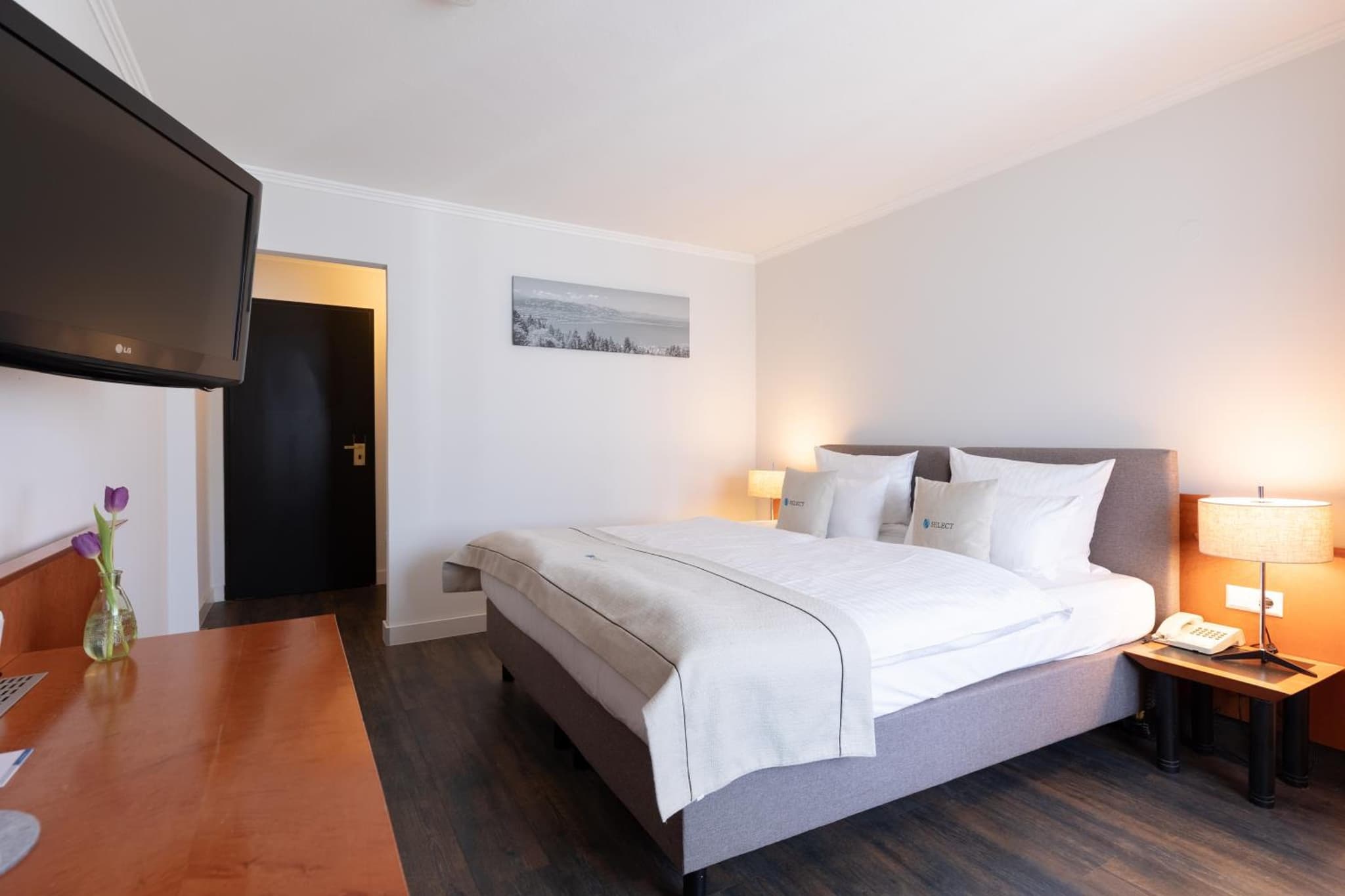 Garner Hotel Friedrichshafen by IHG photo 7